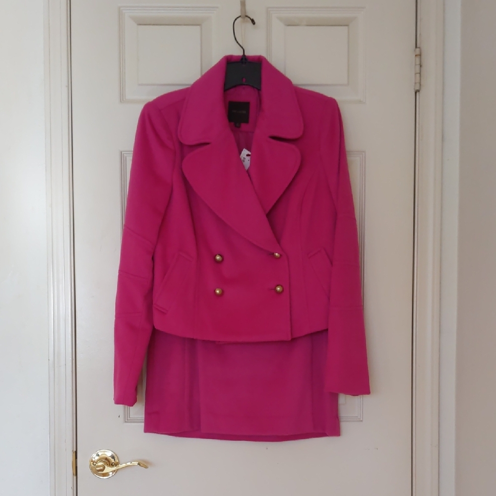 NWT. The Limited Wool Blended Hot Pink Double-Breasted Fully Lined Jacket/Skirt.